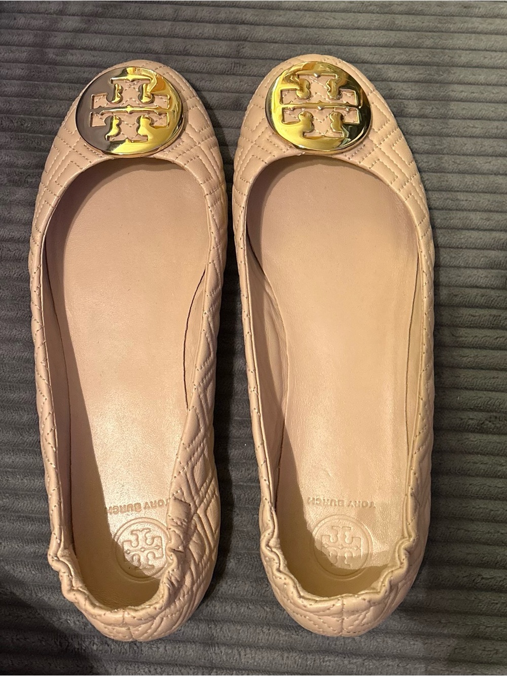 Tory Burch Leather Rubber flat - Picture 2 of 5